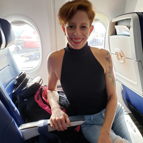 Meet your Posher, Andrea - Picture 4 of 4